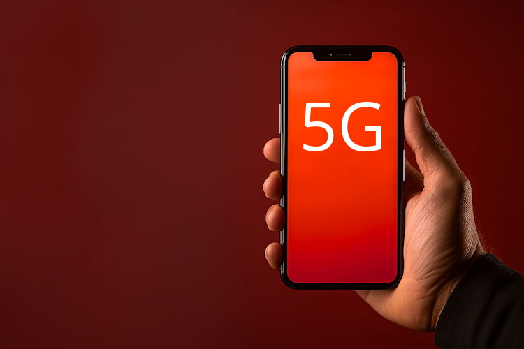 5G Smartphone in der Hand