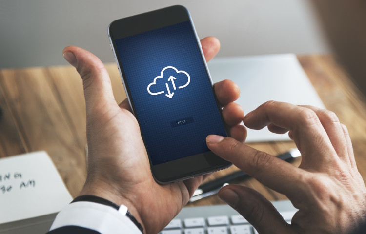 World Backup Day: Nur die Hälfte sichert ihre Smartphone-Daten