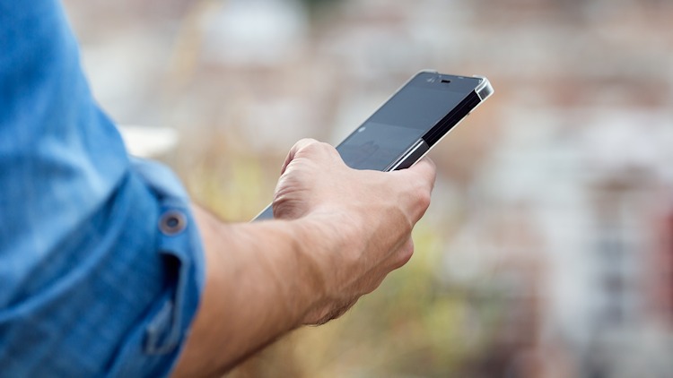 Smartphone in der Hand